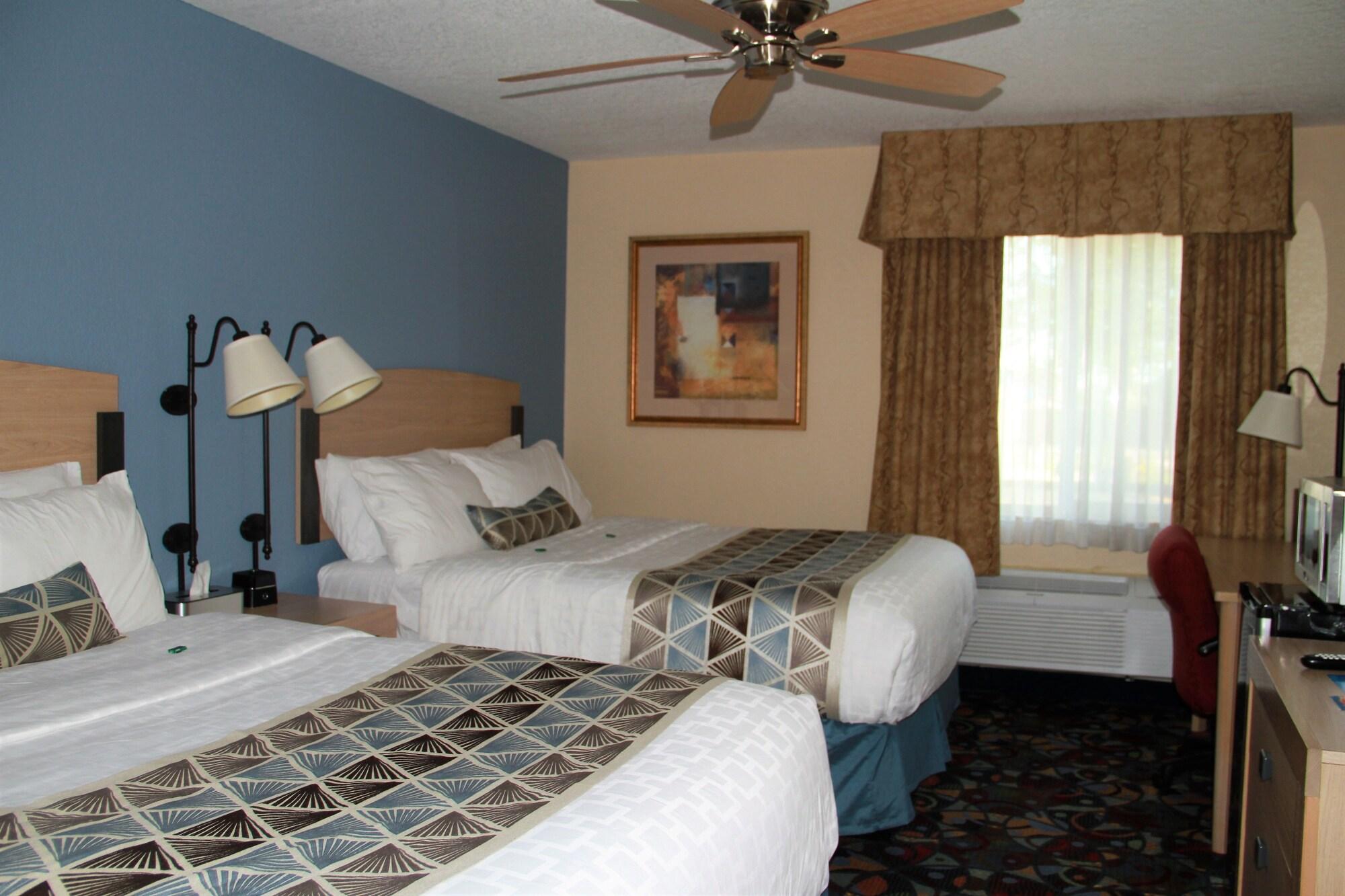 Hotel Baymont By Wyndham Stevens Point Esterno foto