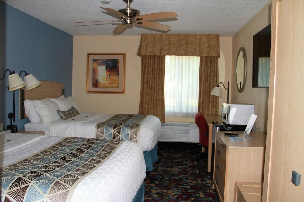 Hotel Baymont By Wyndham Stevens Point Esterno foto
