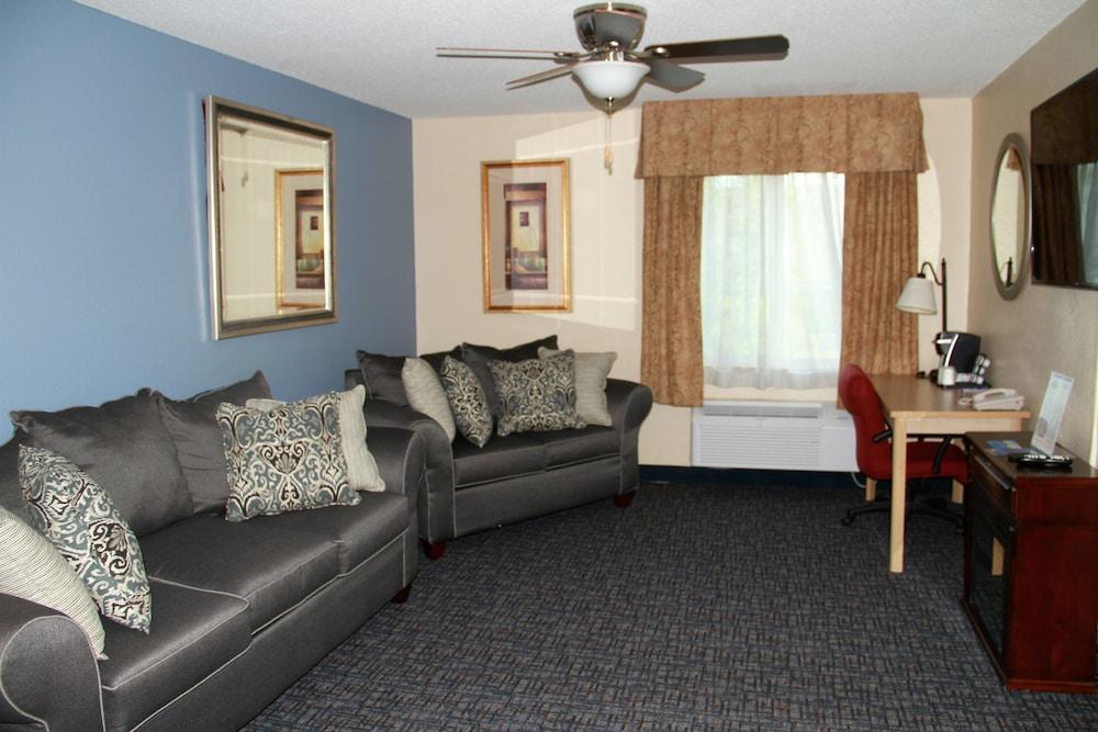 Hotel Baymont By Wyndham Stevens Point Esterno foto