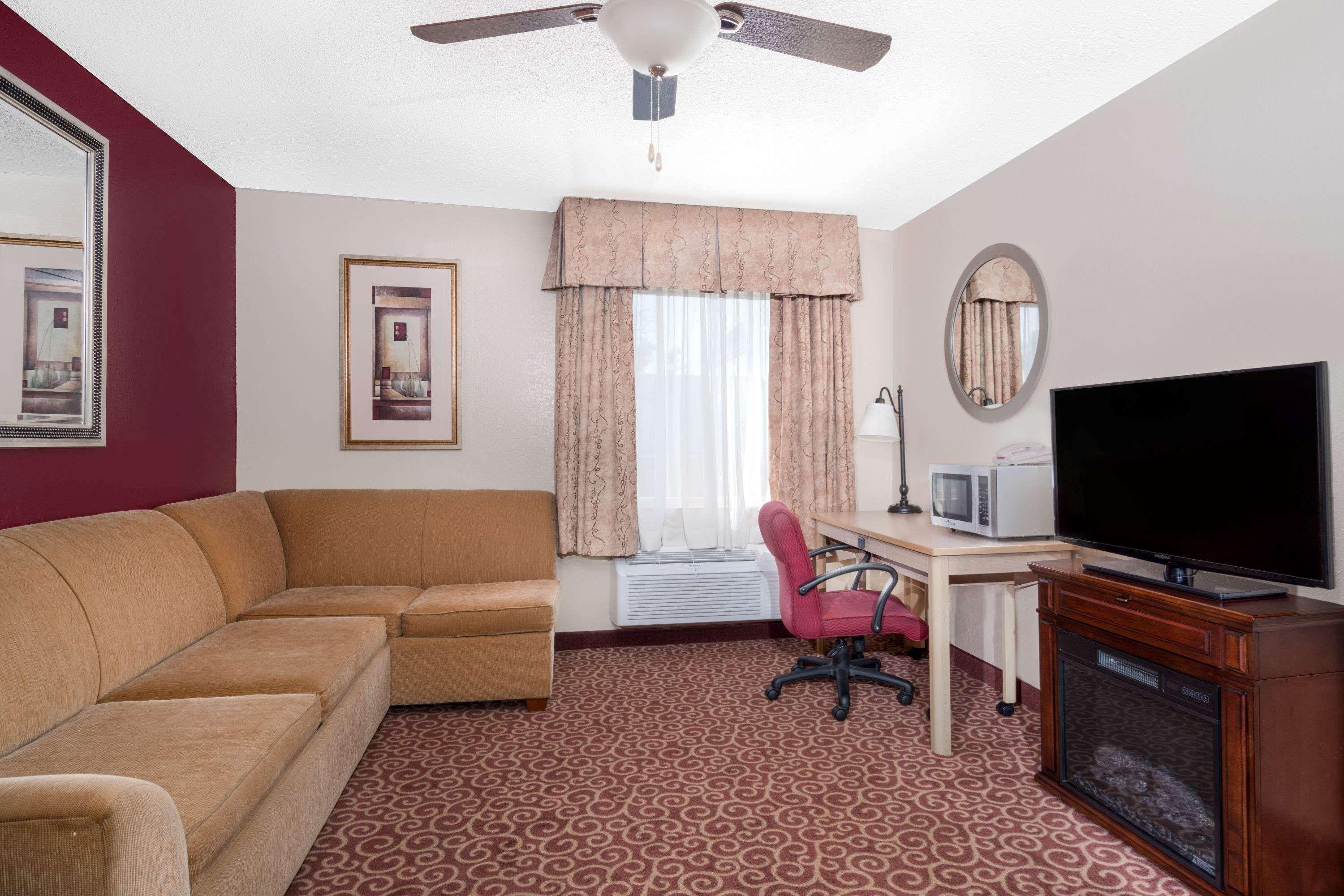 Hotel Baymont By Wyndham Stevens Point Esterno foto