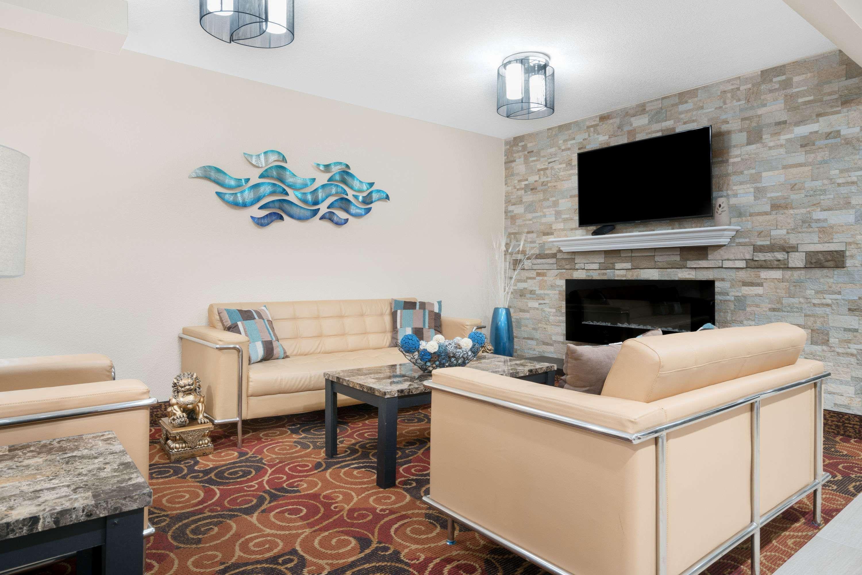 Hotel Baymont By Wyndham Stevens Point Esterno foto