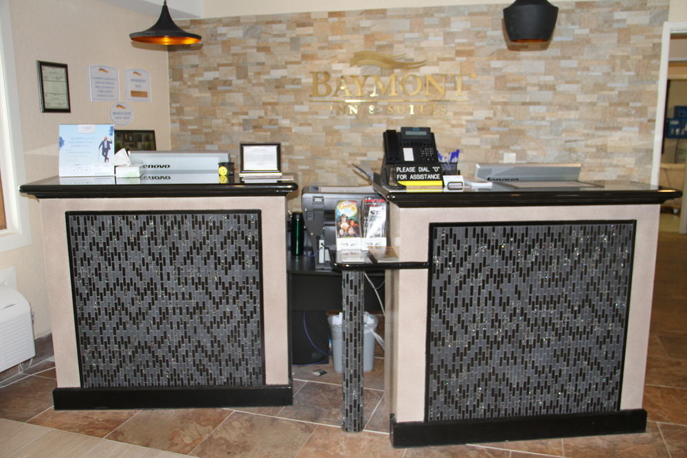 Hotel Baymont By Wyndham Stevens Point Esterno foto